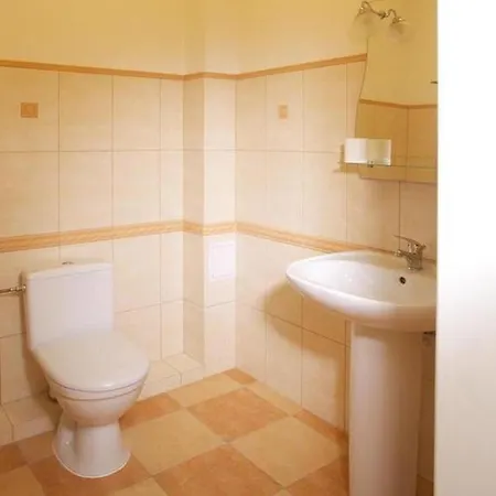 Mini-hotel Under The Roof Ξενοδοχείο Λβιβ