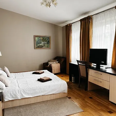 Hotel Mini-hotel Under The Roof Lviv