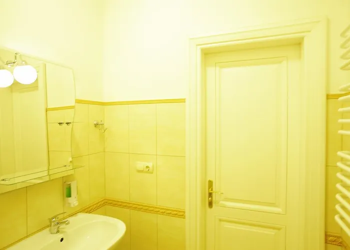 فندق Mini-hotel Under The Roof إلفيف