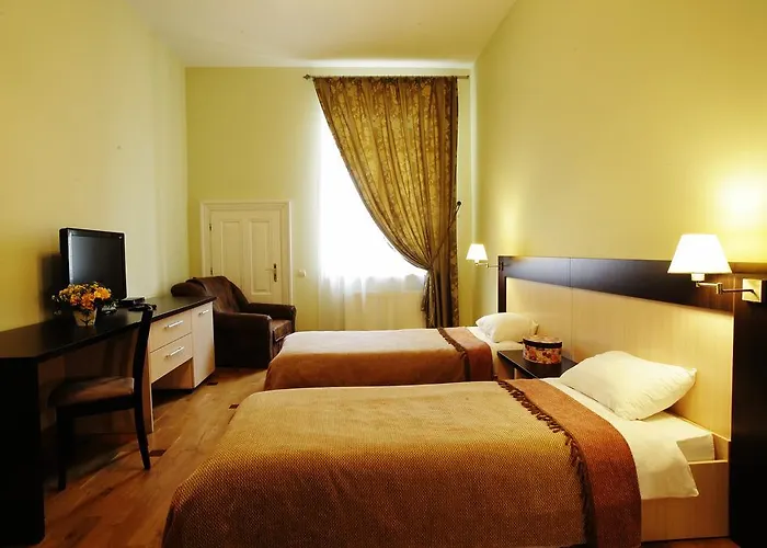 فندق Mini-hotel Under The Roof إلفيف